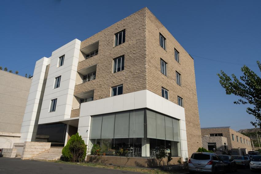 «Մեդիտեք» ՍՊԸ-ին պատկանող վարչական մասնաշենք